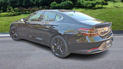 2023 Genesis G70 2.0T RWD