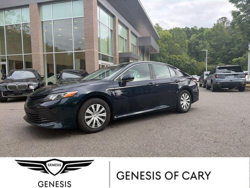 Aqua 2019 Toyota Camry Hybrid LE