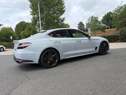 Siberian Ice 2023 Genesis G70 3.3T AWD