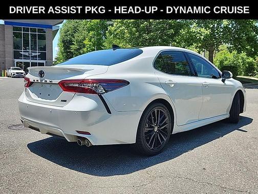 Wind Chill Pearl 2022 Toyota Camry XSE