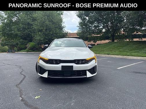 Snow White Pearl 2025 Kia K5 GT-Line