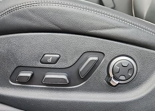 2025 Genesis GV70 3.5T AWD Sport