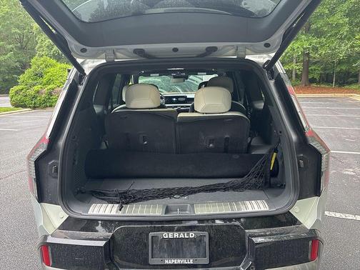 Ivory Silver Matte 2024 Kia EV9 GT-Line