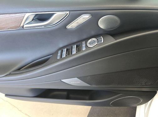 2025 Genesis G80 2.5T Advanced AWD