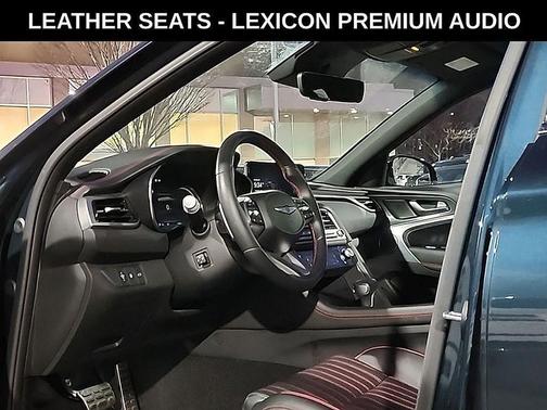 2025 Genesis G70 2.5T RWD