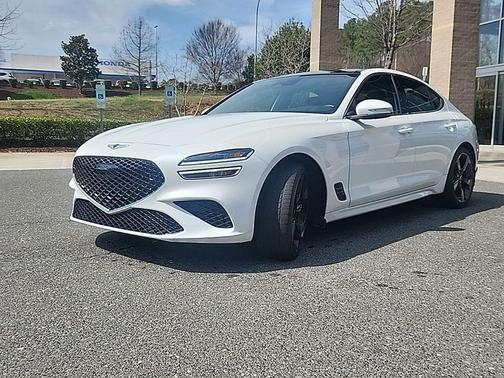 2023 Genesis G70 2.0T RWD