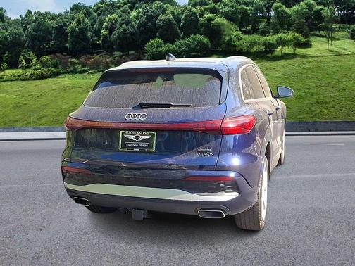 Navarra Blue Metallic 2025 Audi Q5 Premium Plus TFSI quattro S tronic