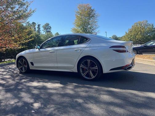 2025 Genesis G70 3.3T RWD Sport Advanced
