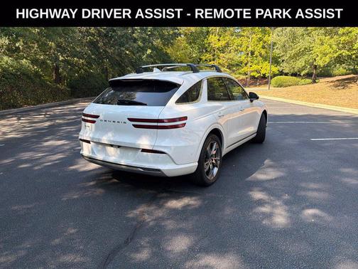 Uyuni White 2025 Genesis Electrified GV70 Advanced AWD