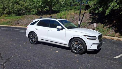Uyuni White 2025 Genesis Electrified GV70 Advanced AWD