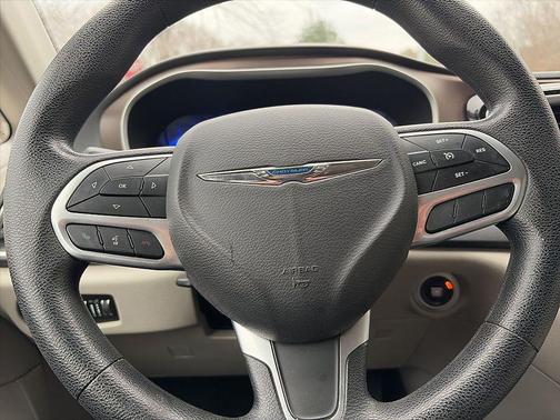 2021 Chrysler Voyager LXI