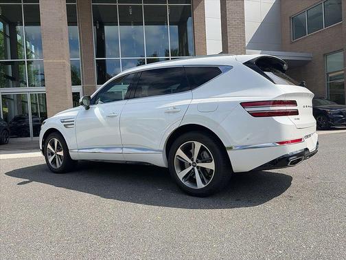 Uyuni White 2023 Genesis GV80 2.5T