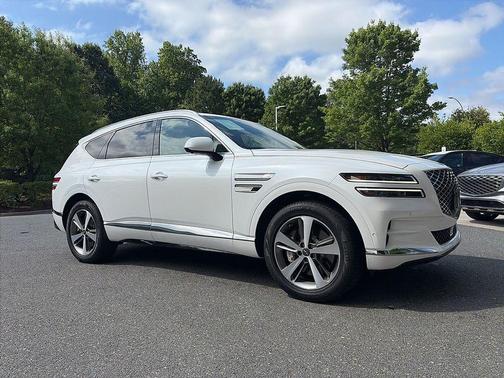 Uyuni White 2023 Genesis GV80 2.5T