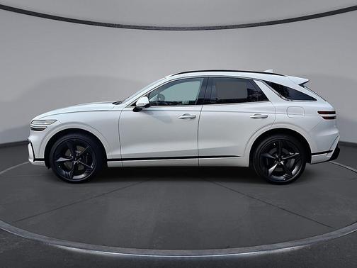 Uyuni White 2026 Genesis GV70 2.5T Sport Prestige