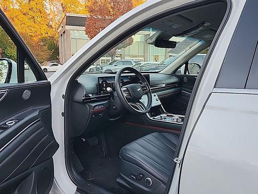 2025 Genesis GV80 2.5T