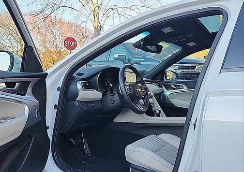 2023 Genesis G70 2.0T RWD