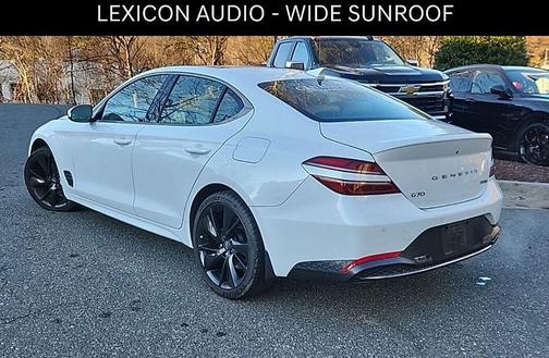 2023 Genesis G70 2.0T RWD