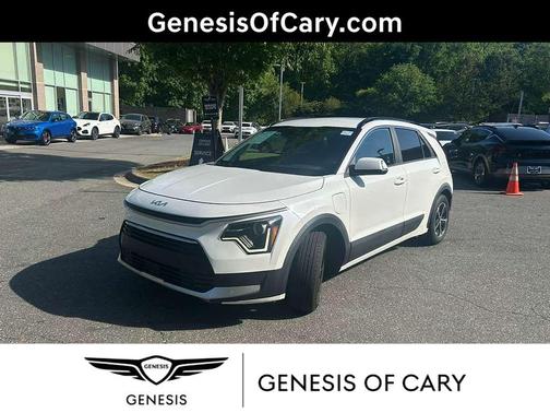 Snow White Pearl 2024 Kia Niro Plug-In Hybrid EX