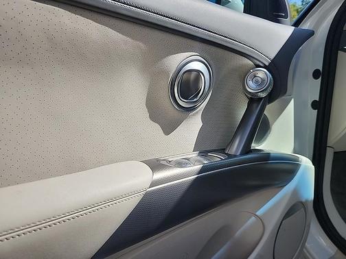 2024 Genesis GV60 Advanced AWD
