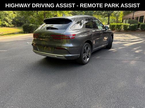 Makalu Gray 2023 Genesis Electrified GV70 Advanced AWD