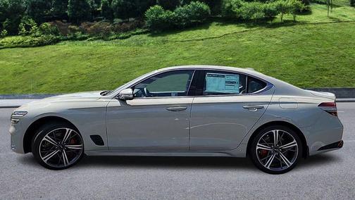 2025 Genesis G70 2.5T AWD