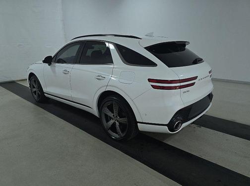 Uyuni White 2025 Genesis GV70 2.5T AWD
