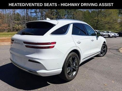 Alta White 2025 Genesis Electrified GV70 Advanced AWD