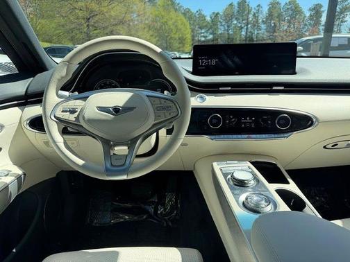 Alta White 2025 Genesis Electrified GV70 Advanced AWD