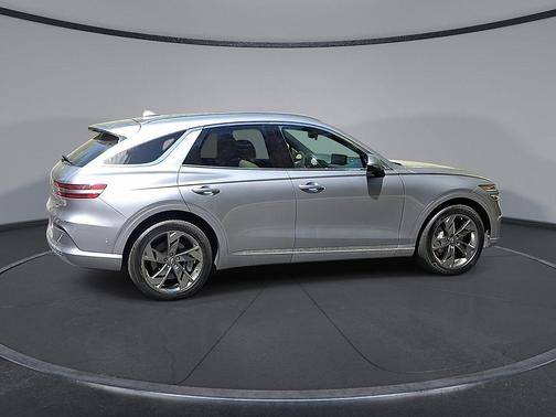 Savile Silver 2024 Genesis Electrified GV70 Advanced AWD