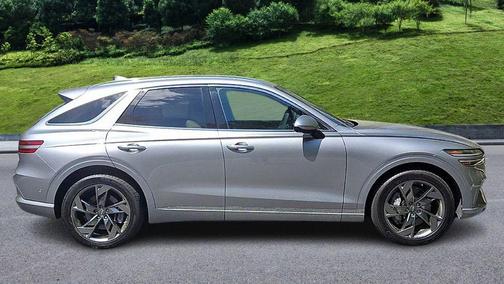 Savile Silver 2024 Genesis Electrified GV70 Advanced AWD