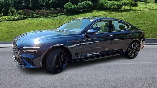 2023 Genesis G70 2.0T RWD