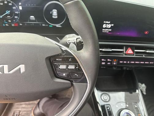 Cityscape Green 2024 Kia Niro EV Wind