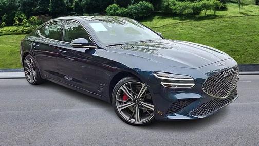 2025 Genesis G70 2.5T RWD