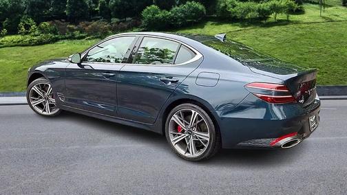 2025 Genesis G70 2.5T RWD