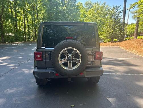 Granite Crystal Metallic Clearcoat 2021 Jeep Wrangler Unlimited Sahara