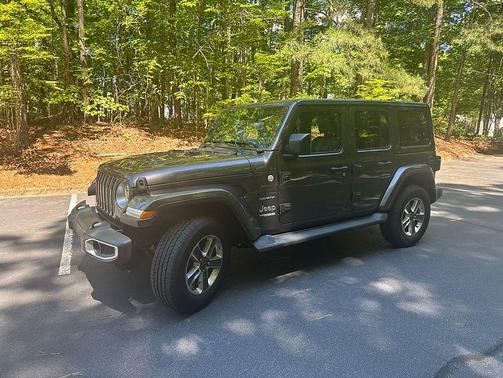 Granite Crystal Metallic Clearcoat 2021 Jeep Wrangler Unlimited Sahara
