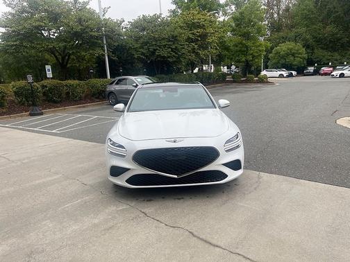 2023 Genesis G70 2.0T RWD