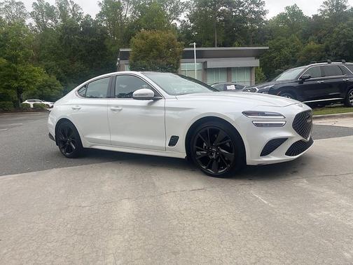 2023 Genesis G70 2.0T RWD