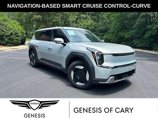 Ivory Silver 2024 Kia EV9 Light Short Range
