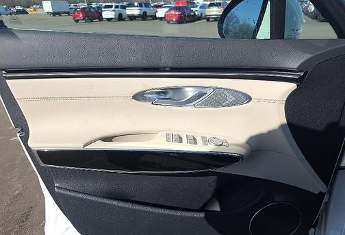 Alta White 2026 Genesis GV70 2.5T