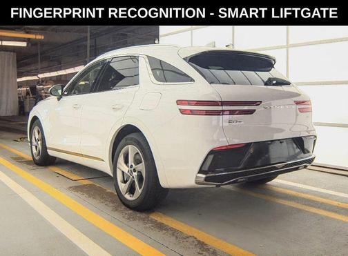 Alta White 2026 Genesis GV70 2.5T