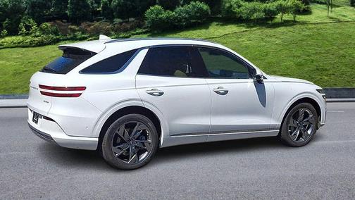 2024 Genesis Electrified GV70 Advanced AWD