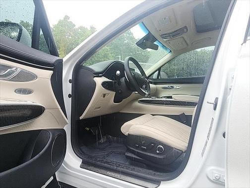 2025 Genesis GV70 3.5T AWD Sport