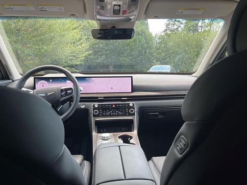 2025 Genesis GV80 2.5T
