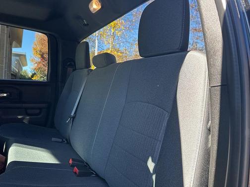 2022 RAM 1500 Classic Warlock Quad Cab 4x4 6'4' Box