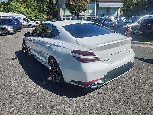 2025 Genesis G70 3.3T AWD Sport Advanced