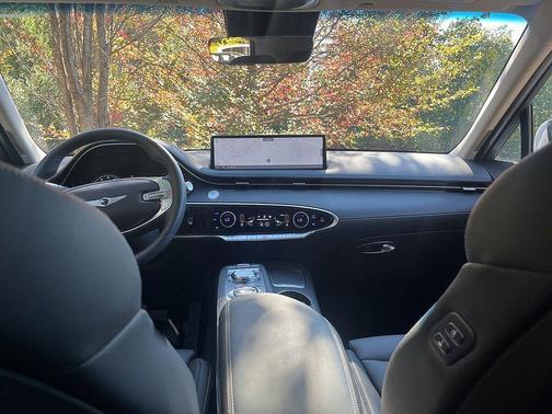 2025 Genesis GV70 2.5T AWD