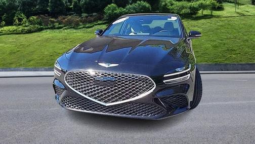 2022 Genesis G70 2.0T RWD
