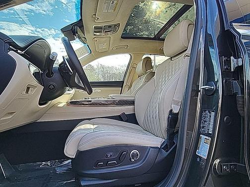 2025 Genesis GV70 3.5T AWD Sport