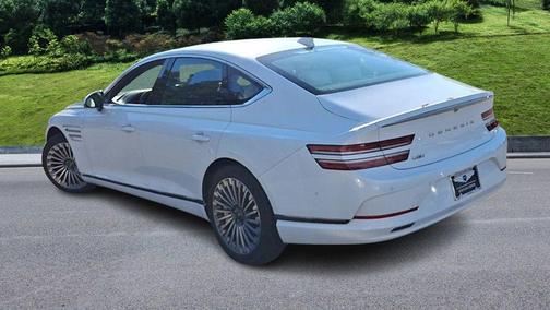 2024 Genesis Electrified G80 Advanced